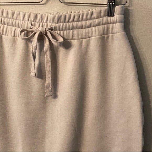 Zara Minimalistic Matching Set - Picture 7 of 10